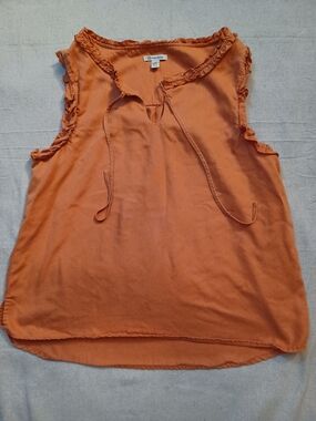 Versona Ruffled Tie-Neck Sleeveless Blouse in Burnt Orange Women's Size Medium